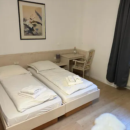 Check In - Guenstig & Flexibel Tageweise Und Wochenweise Moeglich 4*