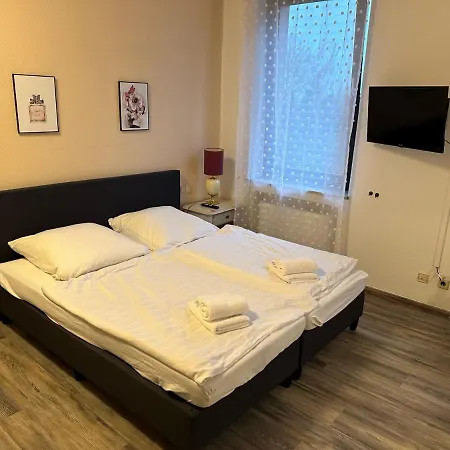 Check In - Guenstig & Flexibel Tageweise Und Wochenweise Moeglich מלון 4*