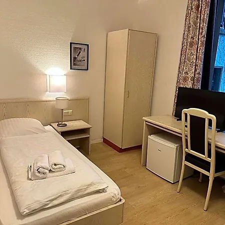 Self Check In Hotel - Guenstig & Flexibel Tageweise Und Wochenweise Moeglich Hotel